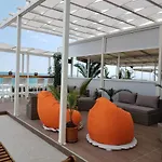 Perla First Line Apartment *