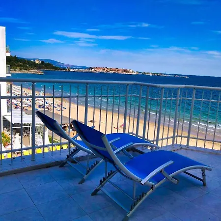 Perla First Line شقة