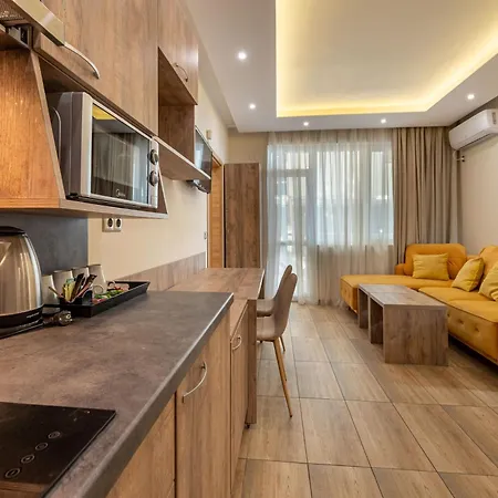 Perla First Line شقة