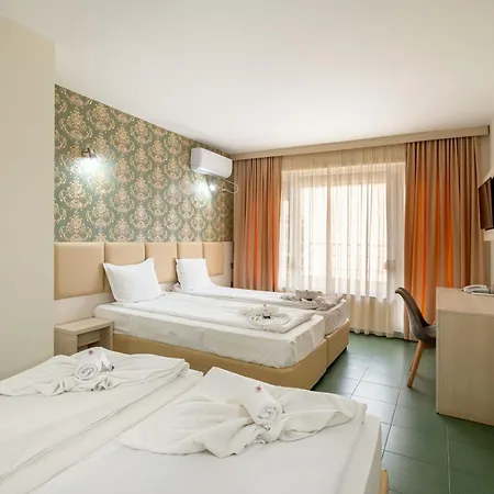 Апартамент Perla First Line Несебър