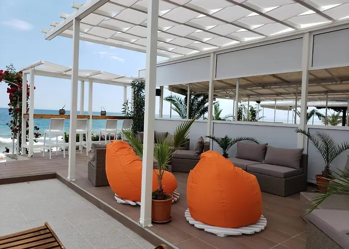 Perla First Line Apartment *